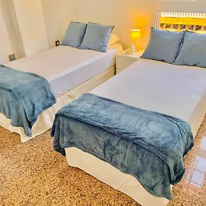 Homestay Encantadora Habitacion Privada Cerca Del Mar, Malaga